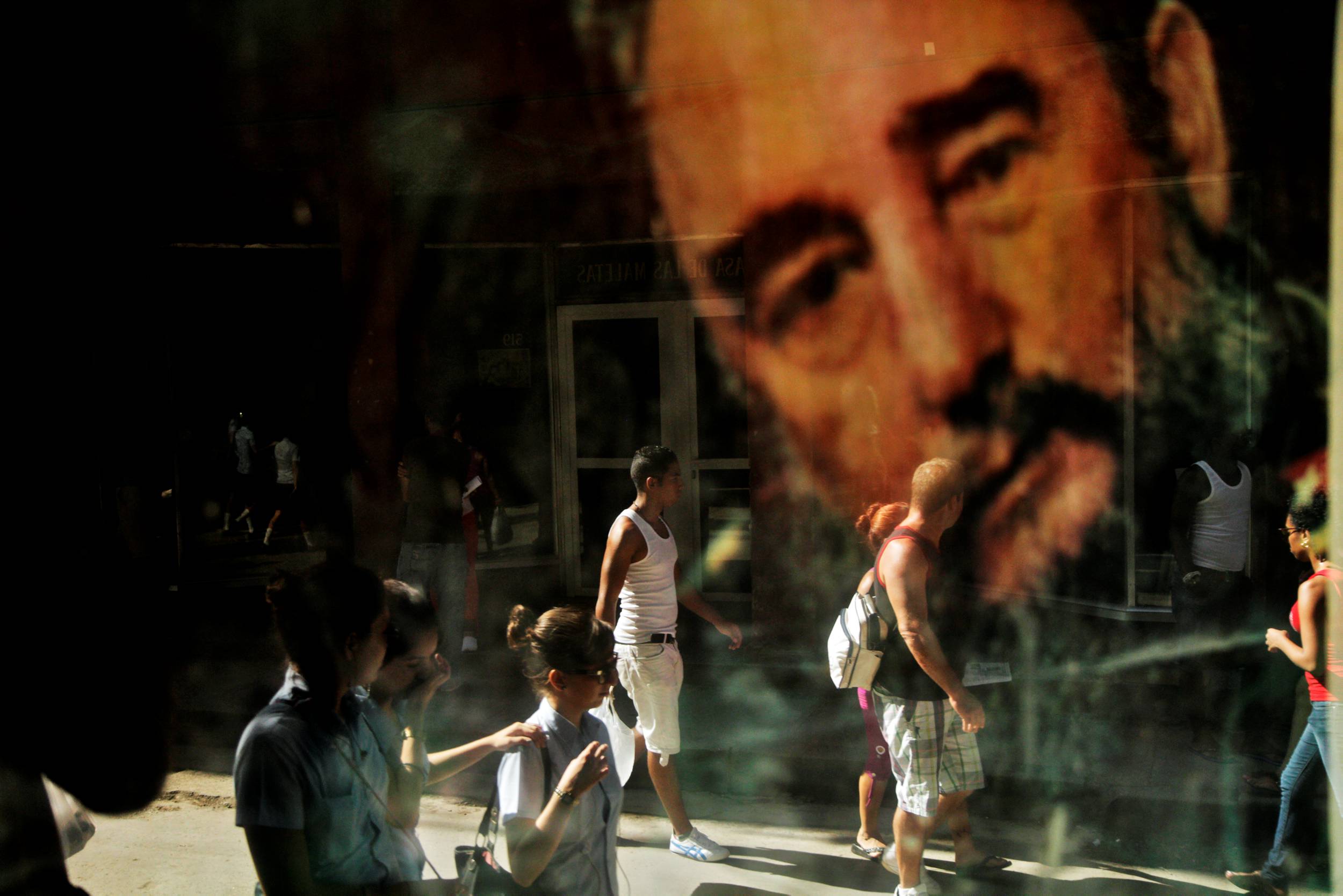 Fidel Castro - Reflected — Sven Creutzmann